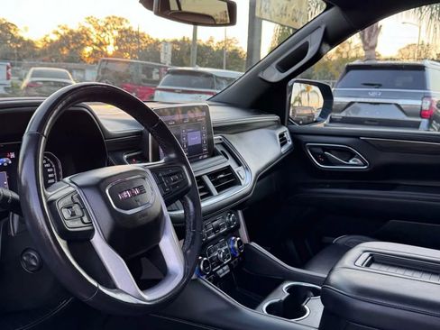 Used 2021 GMC Yukon SLT w/ Rear Media and Nav Package image 15