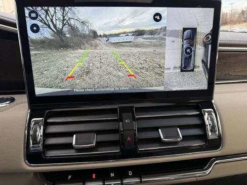 Used 2024 Lincoln Navigator L Reserve image 24