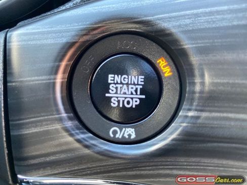 Used 2020 Jeep Grand Cherokee Limited AWD/4WD image 11