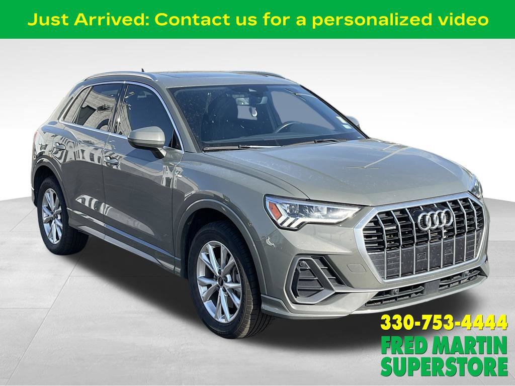 Used 2024 Audi Q3 2.0T Premium w/ Convenience Package AWD/4WD image 1