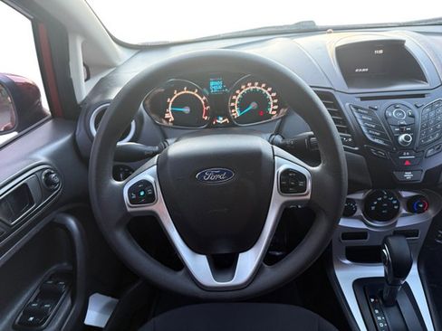 Used 2019 Ford Fiesta SE image 14