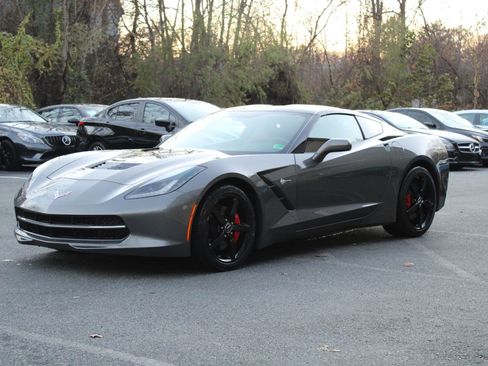 Used 2015 Chevrolet Corvette Stingray Coupe image 4