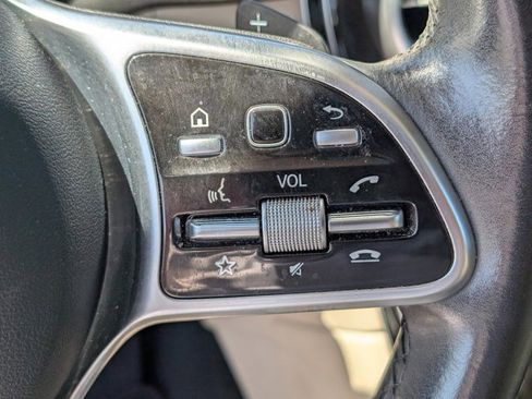 Used 2021 Mercedes-Benz GLC 300 image 16