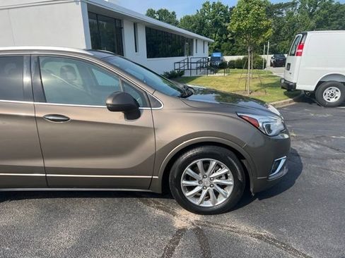 Used 2019 Buick Envision Essence FWD image 2