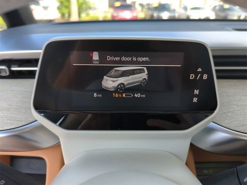 New 2025 Volkswagen ID. Buzz 1st Edition image 38