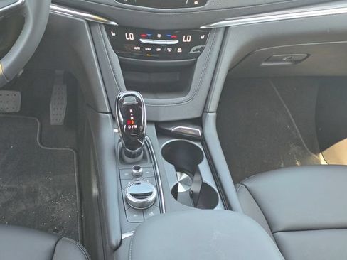 New 2026 Cadillac XT5 Luxury FWD image 18