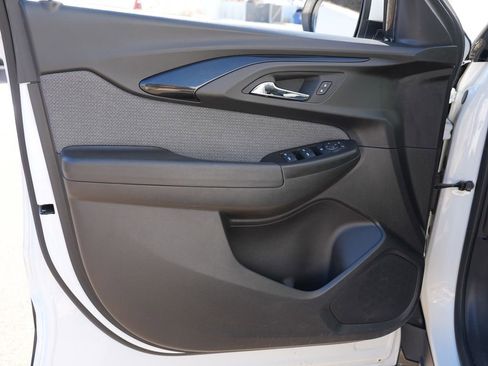 Used 2023 Chevrolet TrailBlazer LT w/ Convenience Package image 14