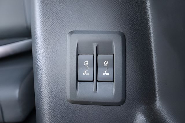 Used 2024 Lexus GX 550 w/ Accessory Package (2T) AWD/4WD image 27