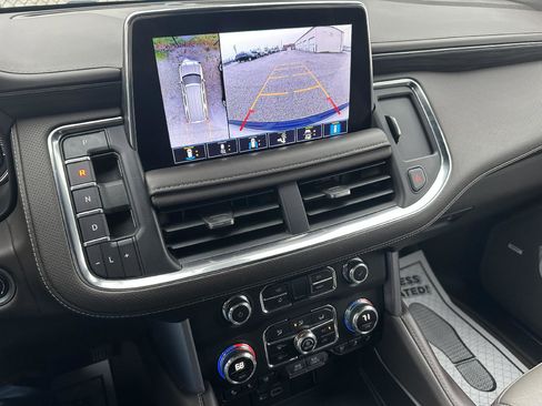 Used 2021 GMC Yukon SLT w/ SLT Premium Package image 14