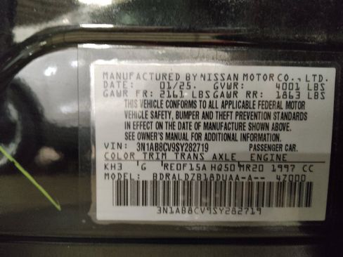 Used 2025 Nissan Sentra SV w/ All-Weather Package FWD image 33