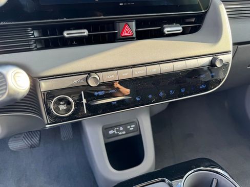 New 2025 Hyundai Ioniq 5 SEL image 24