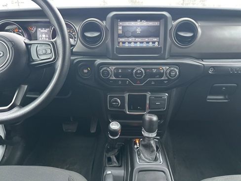 Used 2023 Jeep Wrangler Sport image 18