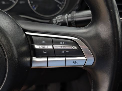 Used 2022 MAZDA MAZDA3 s image 18
