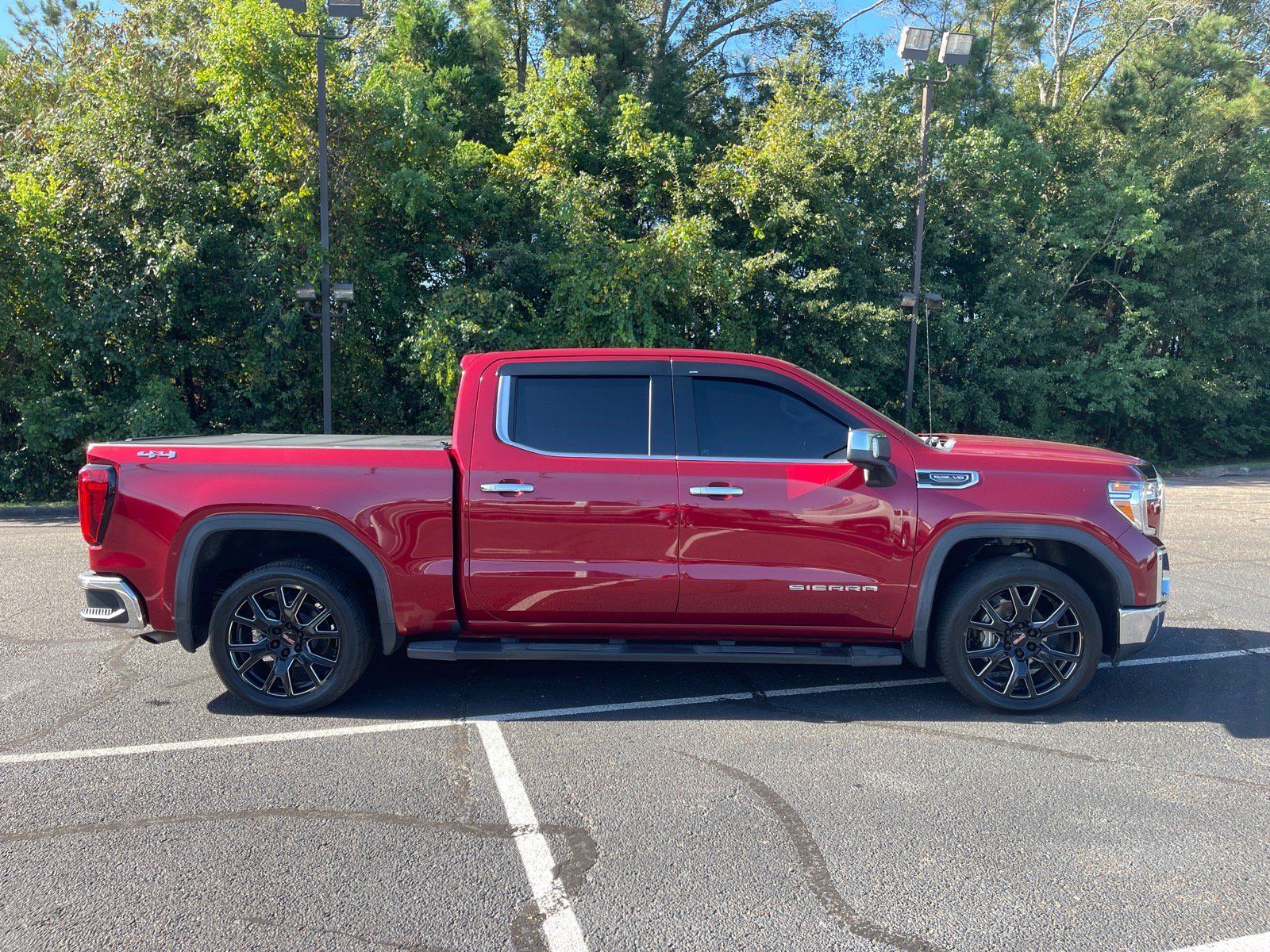 Used 2020 GMC Sierra 1500 SLT w/ SLT Convenience Package AWD/4WD image 21