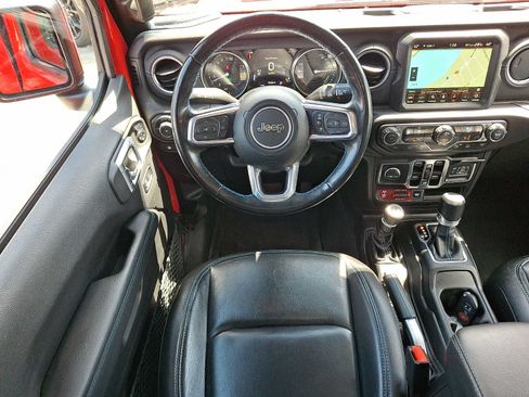 Used 2022 Jeep Wrangler Unlimited Rubicon 4xe w/ Cold Weather Group AWD/4WD image 12