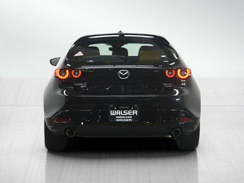 Used 2023 MAZDA MAZDA3 Hatchback w/Premium Plus Pkg image 4