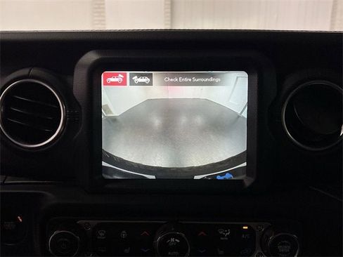 Used 2023 Jeep Wrangler Unlimited Rubicon 4xe w/ Steel Bumper Group image 15