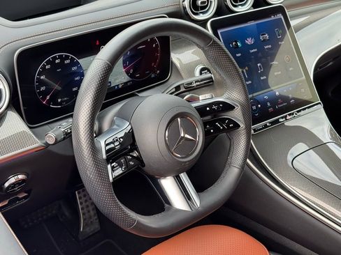 Used 2023 Mercedes-Benz GLC 300 GLC 300 image 19