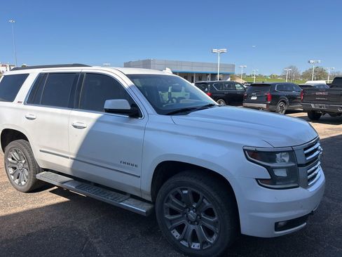 Used 2016 Chevrolet Tahoe LT w/ Luxury Package image 22