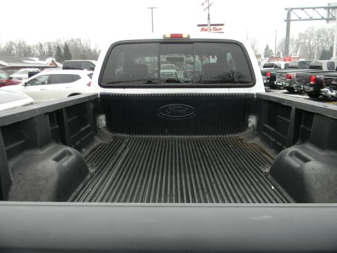 Used 2003 Ford F350 XLT image 11