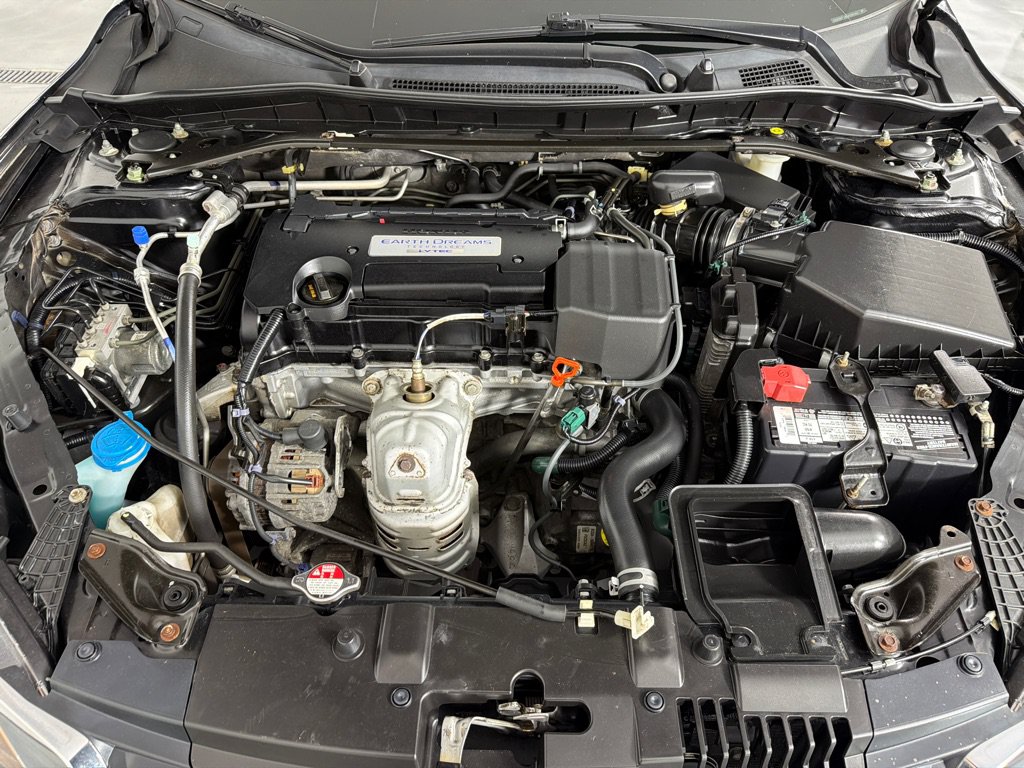 Used 2015 Honda Accord EX image 25