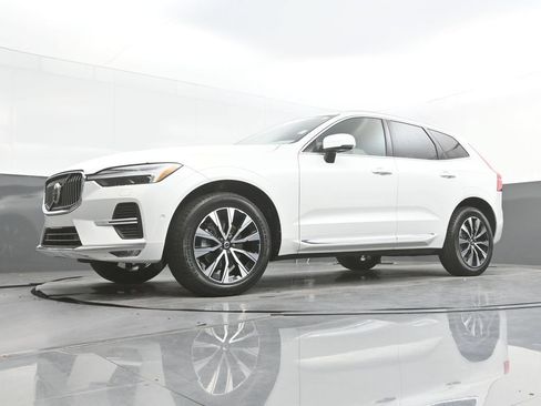 Certified 2023 Volvo XC60 B5 Plus w/ Climate Package FWD image 31