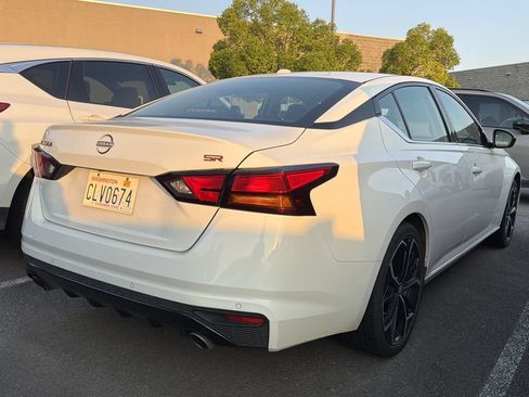 Used 2024 Nissan Altima 2.5 SR FWD image 5