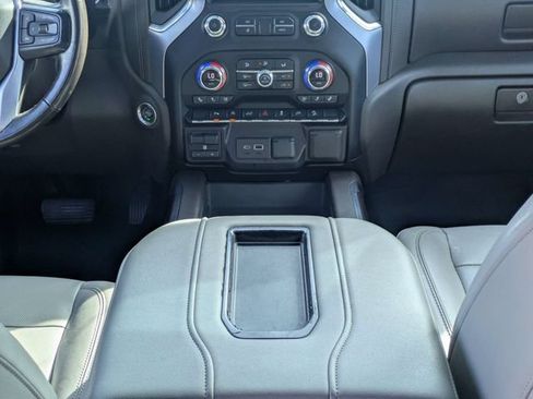 Used 2020 GMC Sierra 1500 SLT w/ SLT Premium Package AWD/4WD image 19