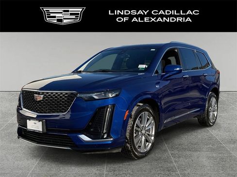 Used 2025 Cadillac XT6 Premium Luxury image 1