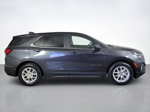 Used 2022 Chevrolet Equinox LT FWD image 2
