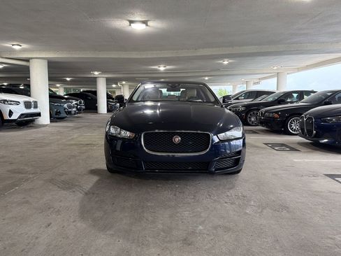 Used 2018 Jaguar XE RWD image 4