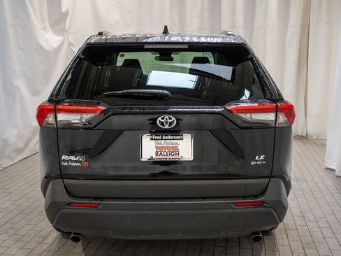 Certified 2025 Toyota RAV4 LE image 4