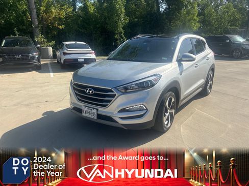 Used 2018 Hyundai Tucson Value w/ Cargo Package FWD image 1