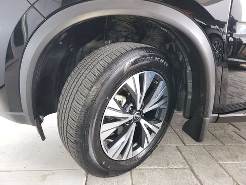 Certified 2023 Nissan Rogue SV w/ SV Premium B Package FWD image 32