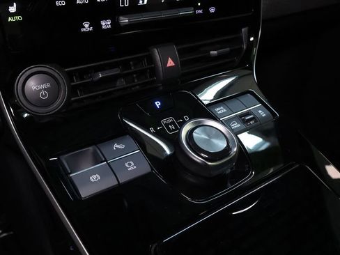 Used 2024 Subaru Solterra Premium image 32