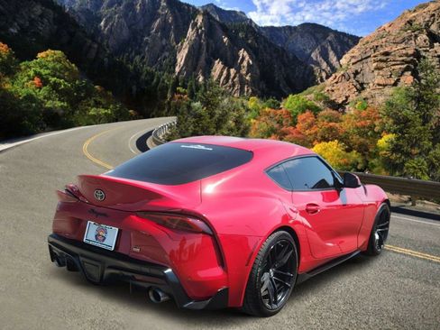Used 2020 Toyota Supra Launch Edition w/ Driver Assist Package RWD image 3