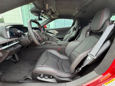 Used 2024 Chevrolet Corvette Z06 RWD image 19