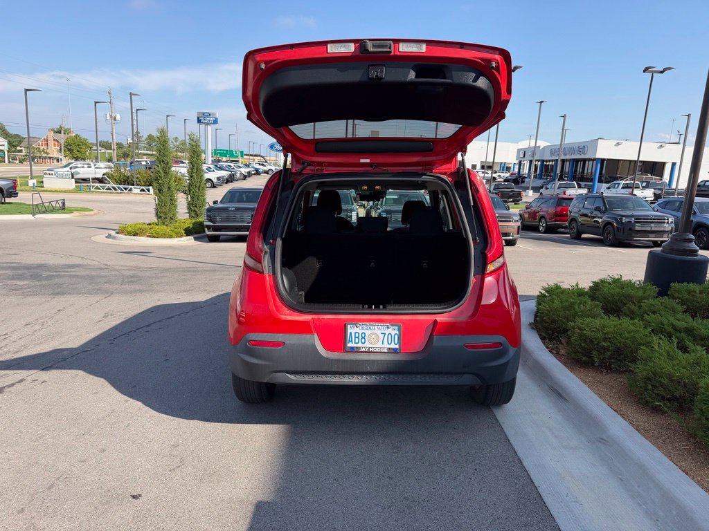 Used 2022 Kia Soul LX w/ Technology Package FWD image 8