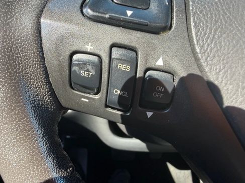 Used 2017 Lincoln MKT AWD image 15