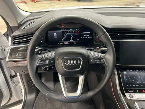 Used 2023 Audi Q8 Prestige image 14