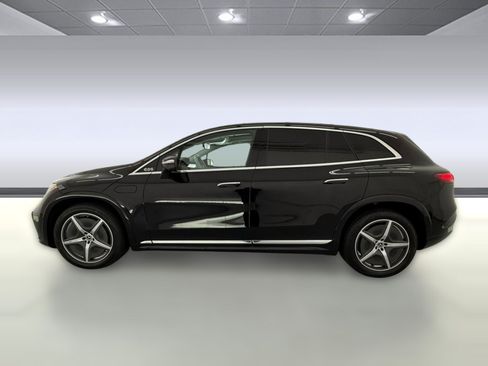 Used 2023 Mercedes-Benz EQS 580 4MATIC SUV image 2