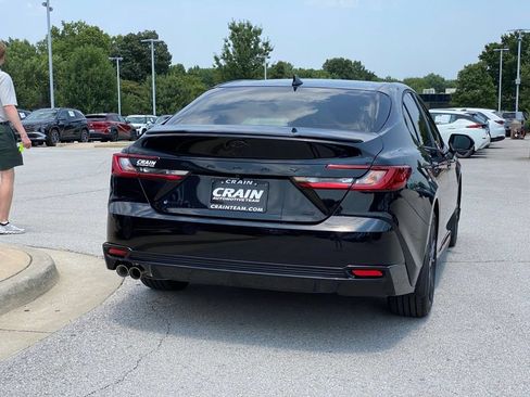 Used 2026 Toyota Camry Hybrid w/ Multimedia Upgrade Package FWD image 8