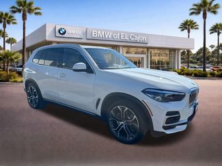 Certified 2023 BMW X5 xDrive40i w/ Premium Package video 1