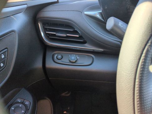 New 2026 Buick Envista Preferred FWD image 18