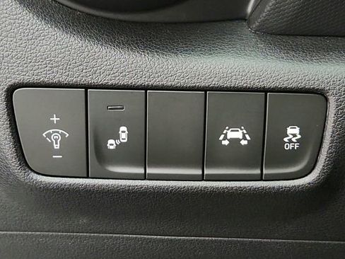 Used 2019 Hyundai Kona Limited image 31