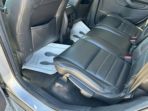 Used 2016 Ford Escape SE w/ SE Leather Comfort Package image 9