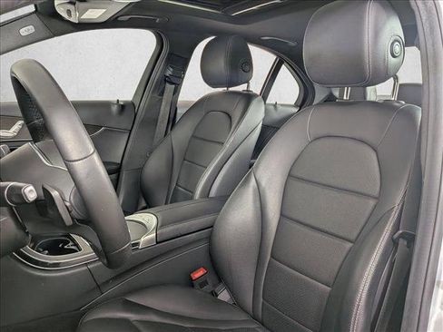 Used 2019 Mercedes-Benz C 300 Sedan image 5