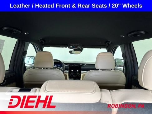 Used 2023 Jeep Grand Cherokee Limited w/ MOPAR Finishing Package AWD/4WD image 10