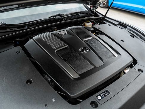 Used 2019 Lexus LS 500 w/ Interior Upgrade Package RWD image 43