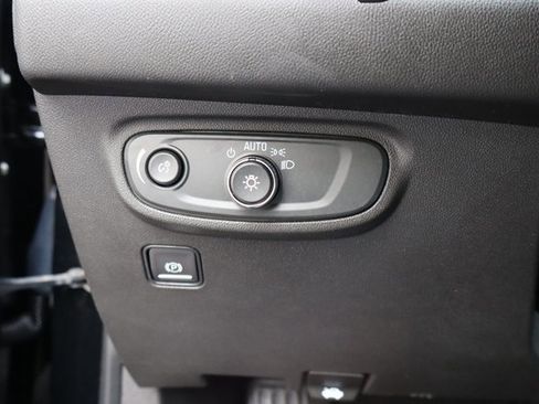 Used 2021 GMC Terrain SLE w/ Driver Convenience Package image 23